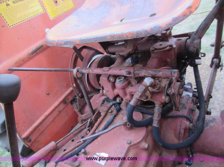 image for item F6532 Allis Chalmers 5040 tractor