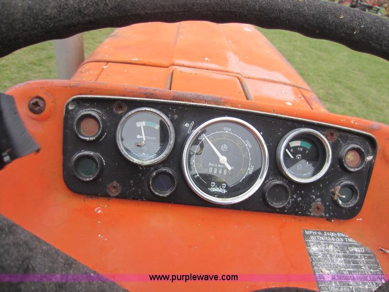 image for item F6532 Allis Chalmers 5040 tractor