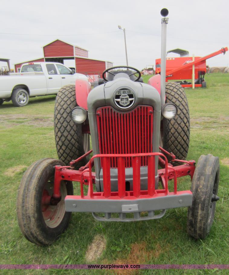 image for item F6533 Ford 800 tractor