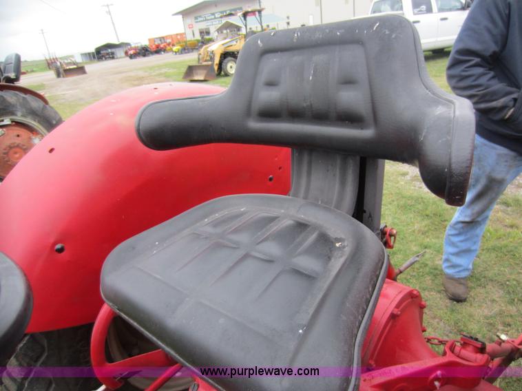 image for item F6533 Ford 800 tractor