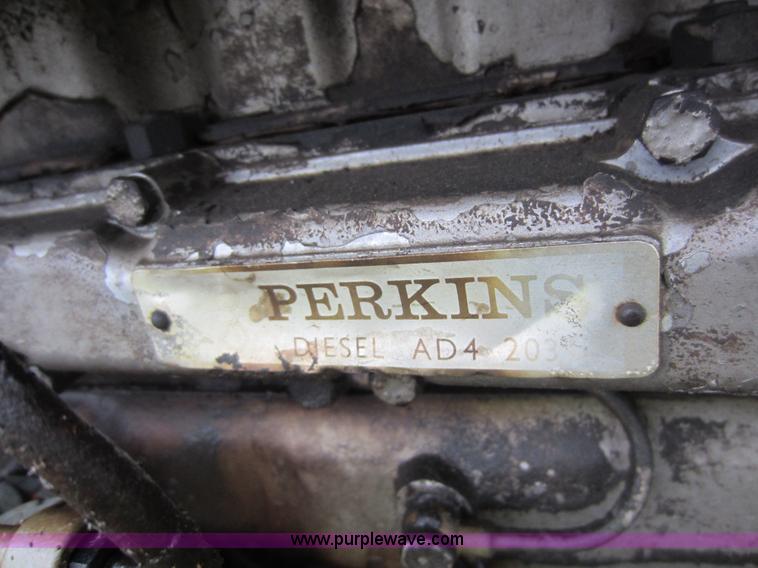 image for item F6534 Massey-Ferguson 165 tractor