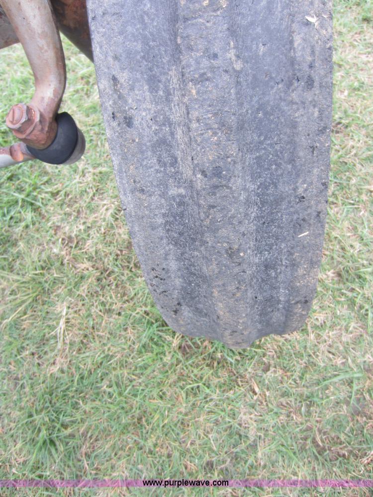 image for item F6534 Massey-Ferguson 165 tractor