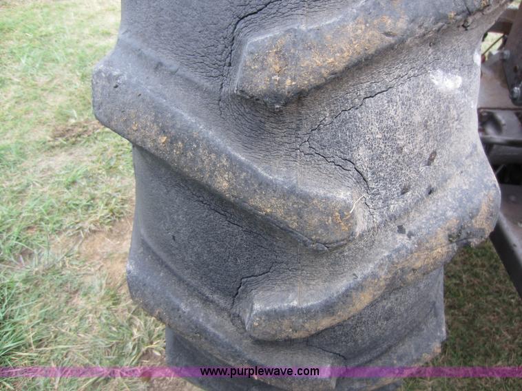 image for item F6534 Massey-Ferguson 165 tractor