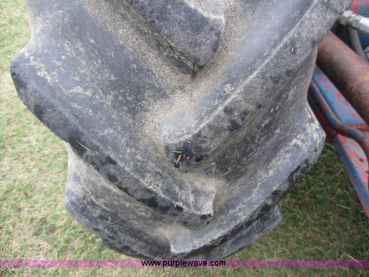 image for item F6535 Ford 841 tractor