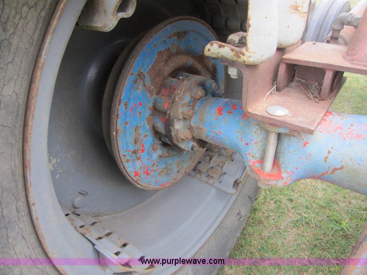 image for item F6535 Ford 841 tractor