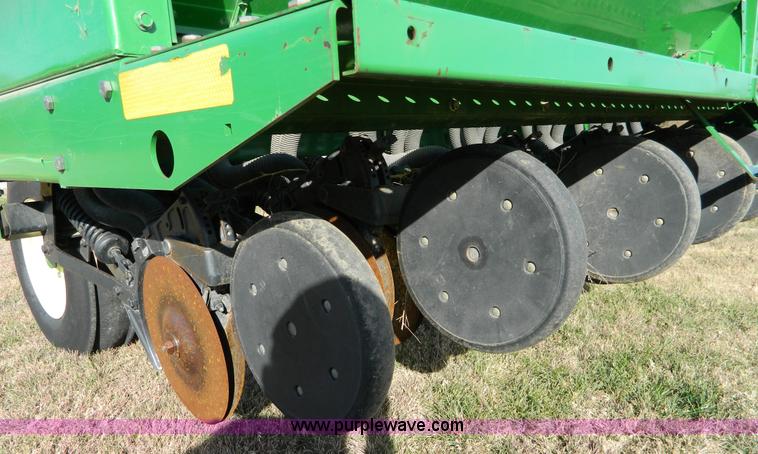 image for item G7509 John Deere 455 grain drill