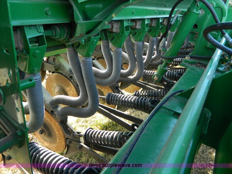 image for item G7509 John Deere 455 grain drill