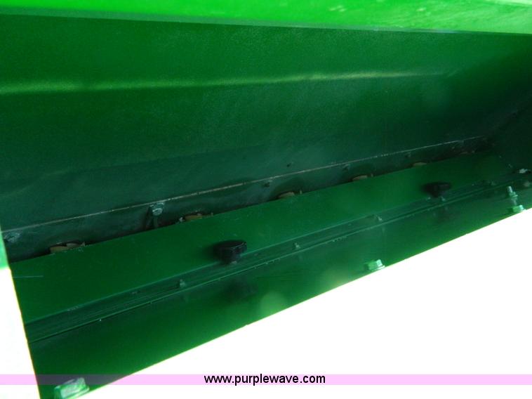 image for item G7509 John Deere 455 grain drill