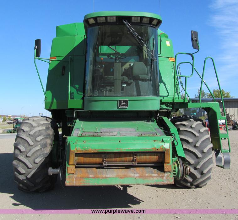 image for item I9797 1990 John Deere 9600 combine