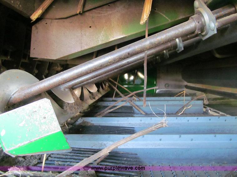 image for item I9797 1990 John Deere 9600 combine