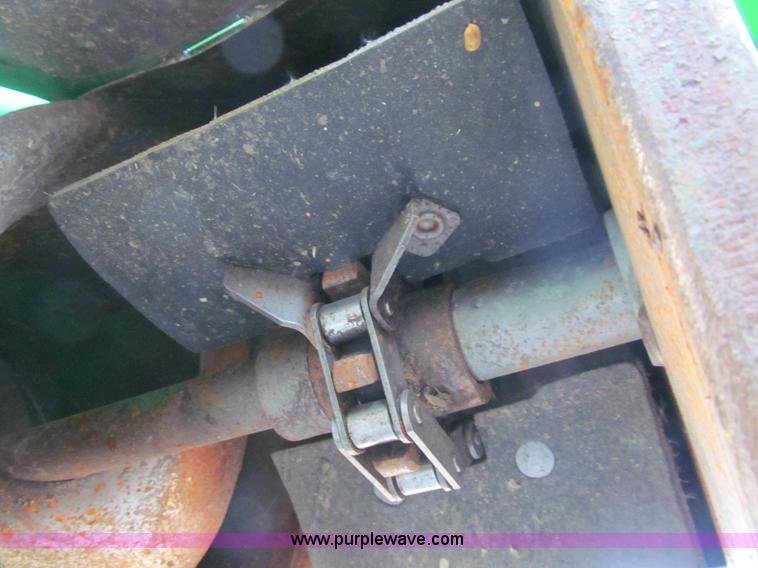 image for item I9797 1990 John Deere 9600 combine