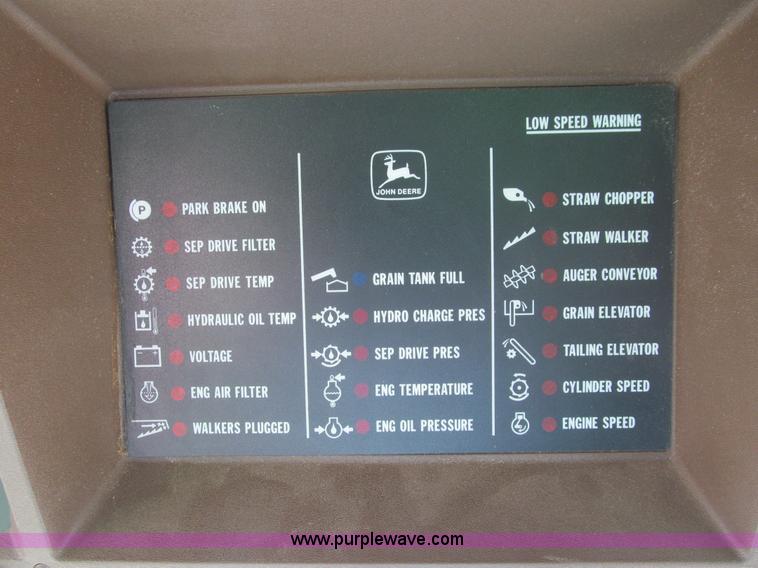 image for item I9797 1990 John Deere 9600 combine