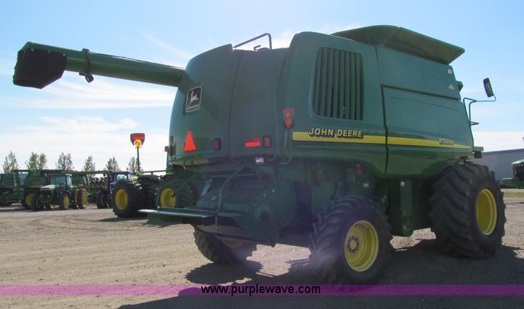 image for item I9798 2001 John Deere 9750 STS combine