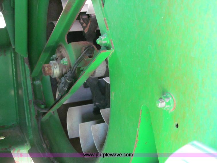 image for item I9798 2001 John Deere 9750 STS combine