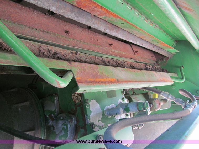 image for item I9798 2001 John Deere 9750 STS combine