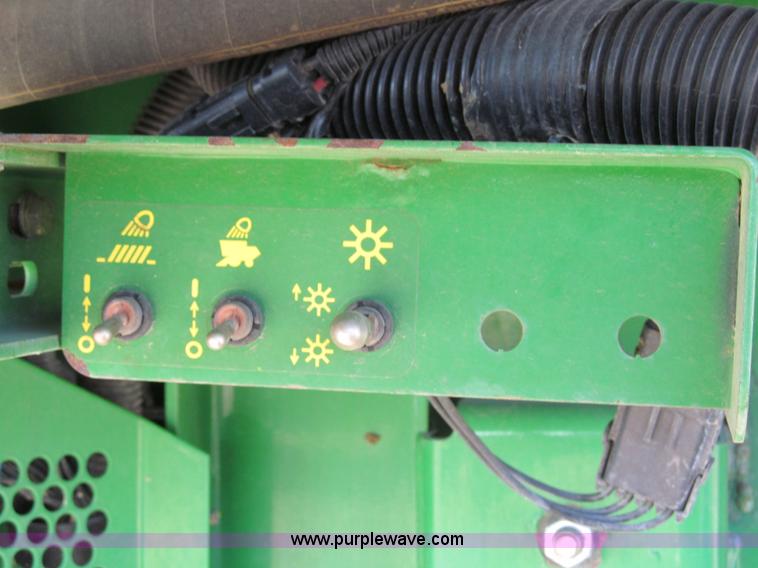 image for item I9798 2001 John Deere 9750 STS combine