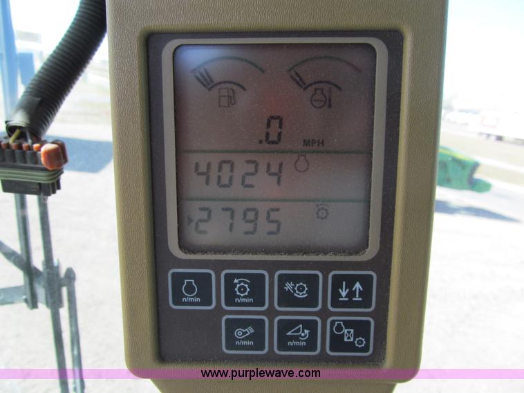 image for item I9798 2001 John Deere 9750 STS combine