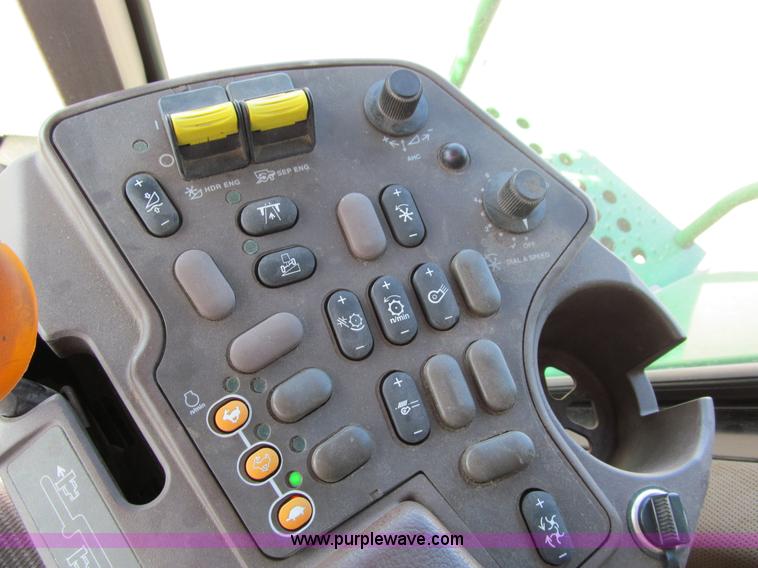 image for item I9798 2001 John Deere 9750 STS combine