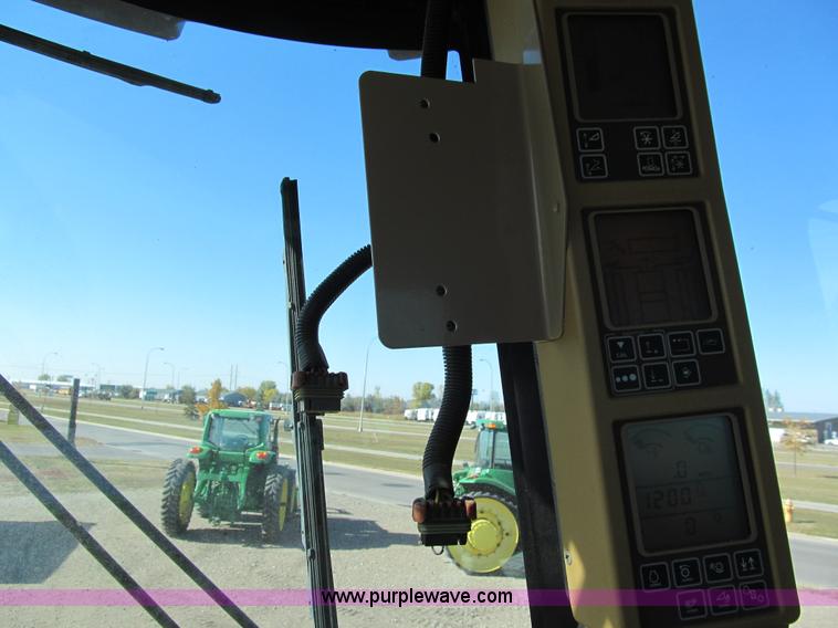 image for item I9798 2001 John Deere 9750 STS combine