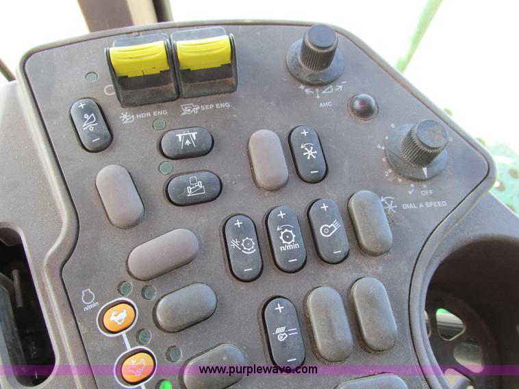 image for item I9798 2001 John Deere 9750 STS combine