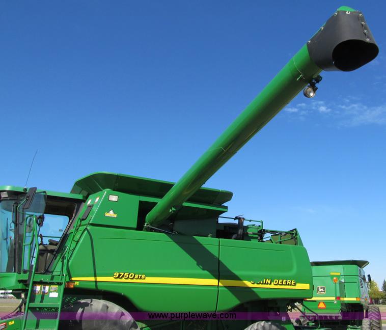image for item I9798 2001 John Deere 9750 STS combine
