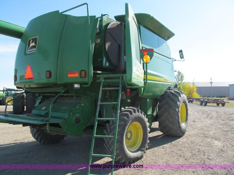 image for item I9798 2001 John Deere 9750 STS combine