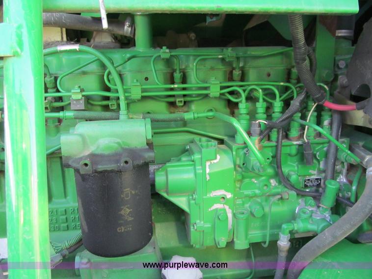 image for item I9798 2001 John Deere 9750 STS combine