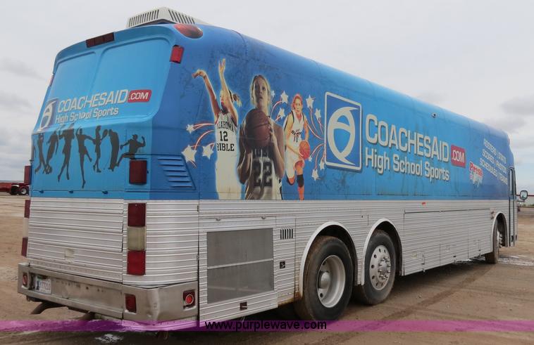 image for item B2487 1974 Eagle 40' bus