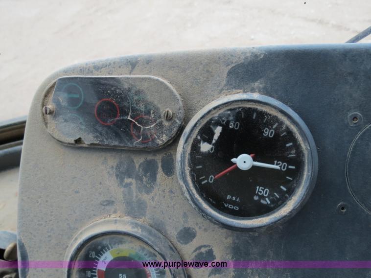 image for item B2487 1974 Eagle 40' bus