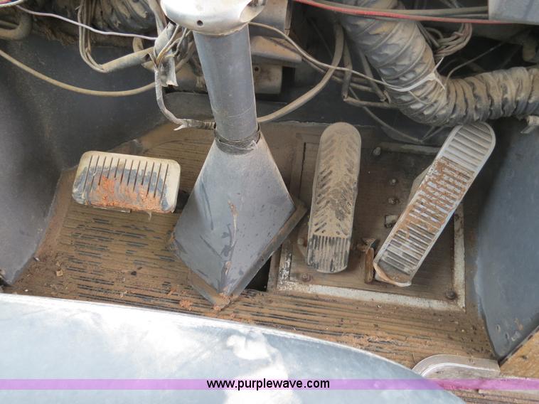 image for item B2487 1974 Eagle 40' bus