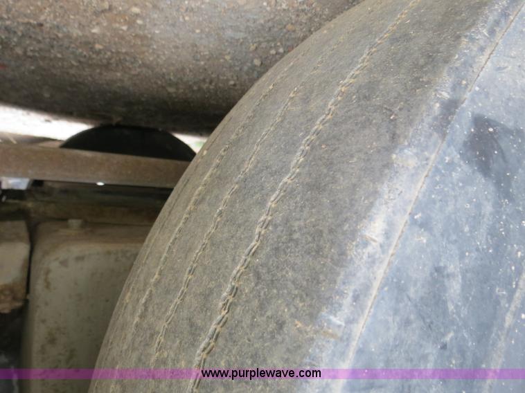 image for item B2487 1974 Eagle 40' bus