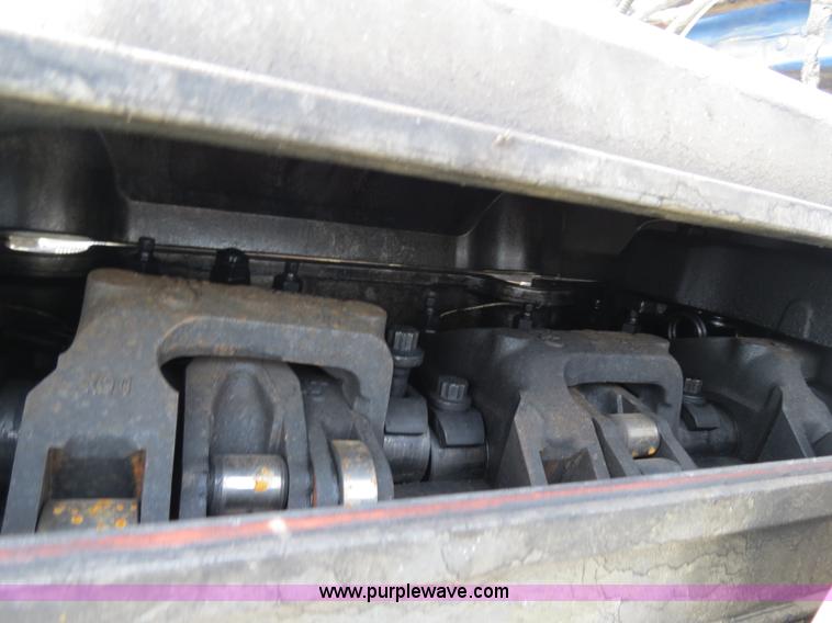 image for item B4501 1999 Peterbilt 377 semi truck