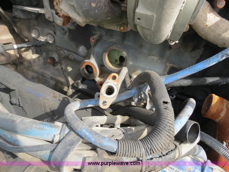 image for item B4501 1999 Peterbilt 377 semi truck