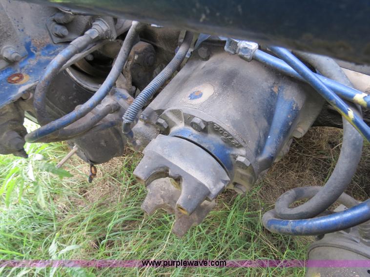 image for item B4501 1999 Peterbilt 377 semi truck