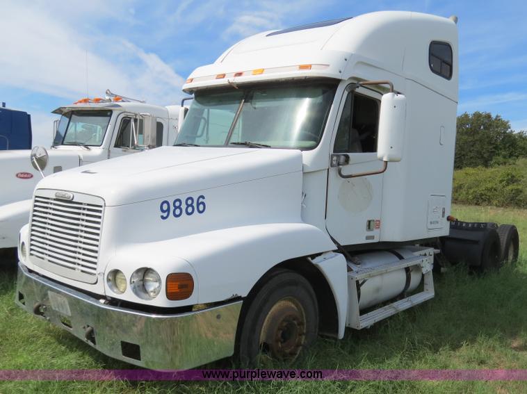 image for item B4503 1998 Freightliner FLC120 semi truck