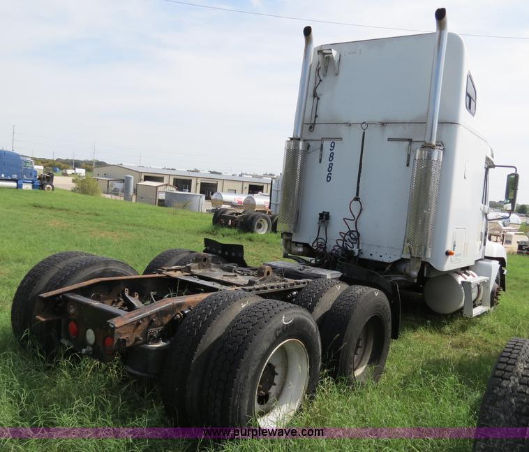 image for item B4503 1998 Freightliner FLC120 semi truck