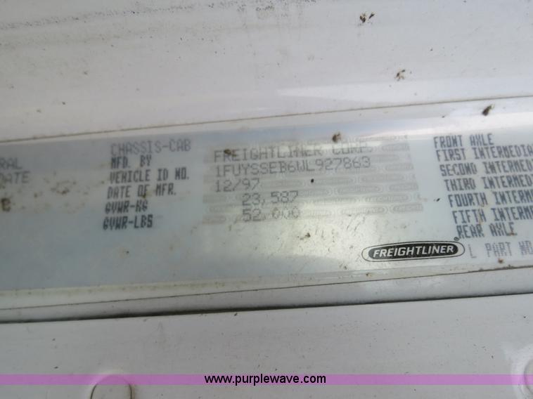 image for item B4503 1998 Freightliner FLC120 semi truck