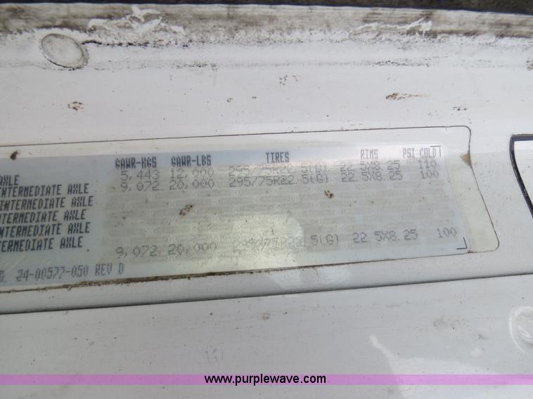 image for item B4503 1998 Freightliner FLC120 semi truck