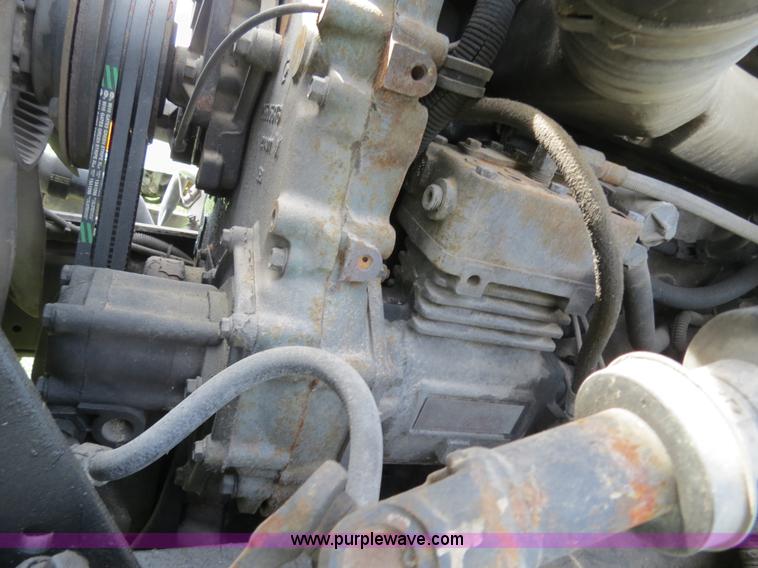 image for item B4503 1998 Freightliner FLC120 semi truck