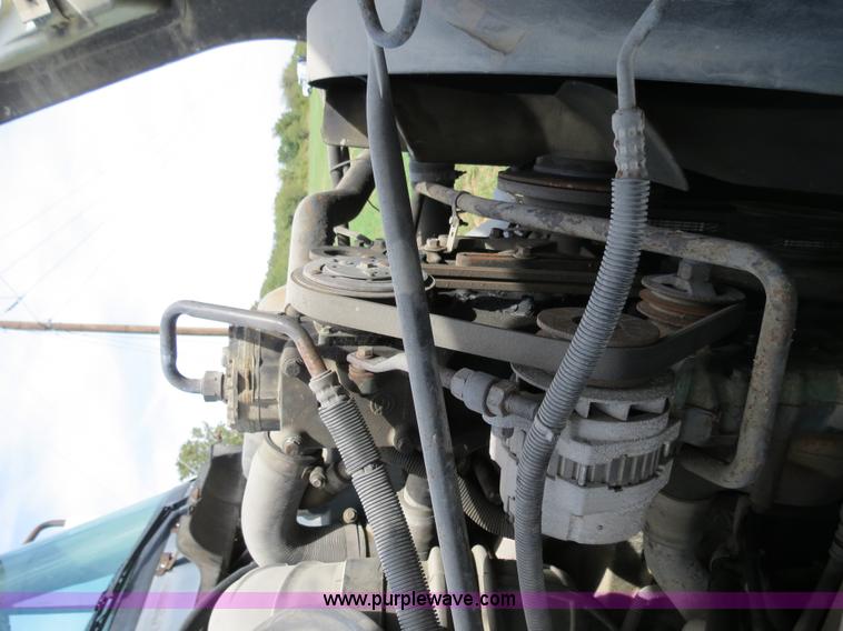 image for item B4503 1998 Freightliner FLC120 semi truck
