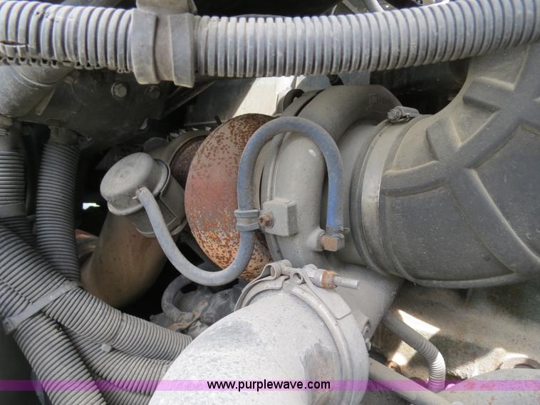 image for item B4503 1998 Freightliner FLC120 semi truck