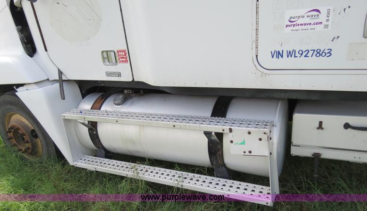 image for item B4503 1998 Freightliner FLC120 semi truck