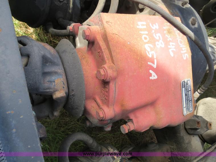 image for item B4503 1998 Freightliner FLC120 semi truck
