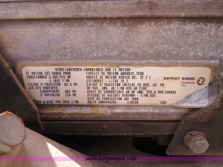 image for item B4505 1998 Peterbilt 377 semi truck