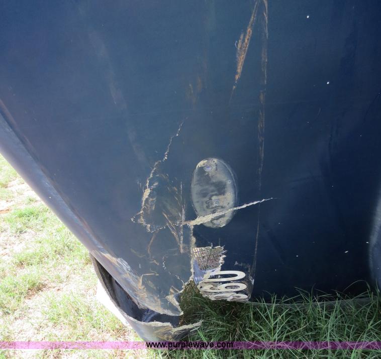 image for item B4507 1999 Peterbilt 377 semi truck