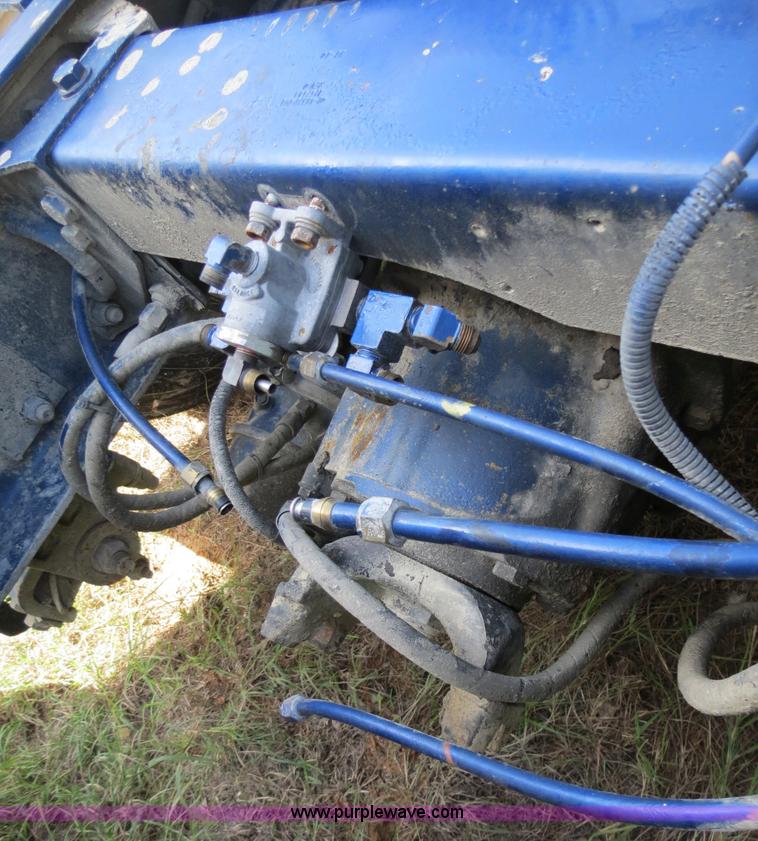 image for item B4507 1999 Peterbilt 377 semi truck