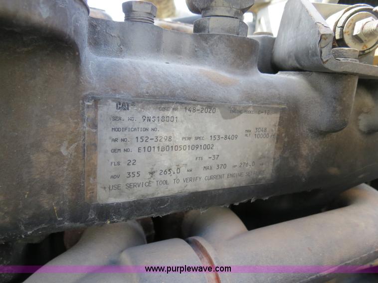 image for item B4508 1999 Peterbilt 377 semi truck