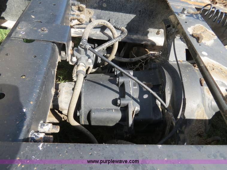 image for item B4510 2006 International 9400i semi truck