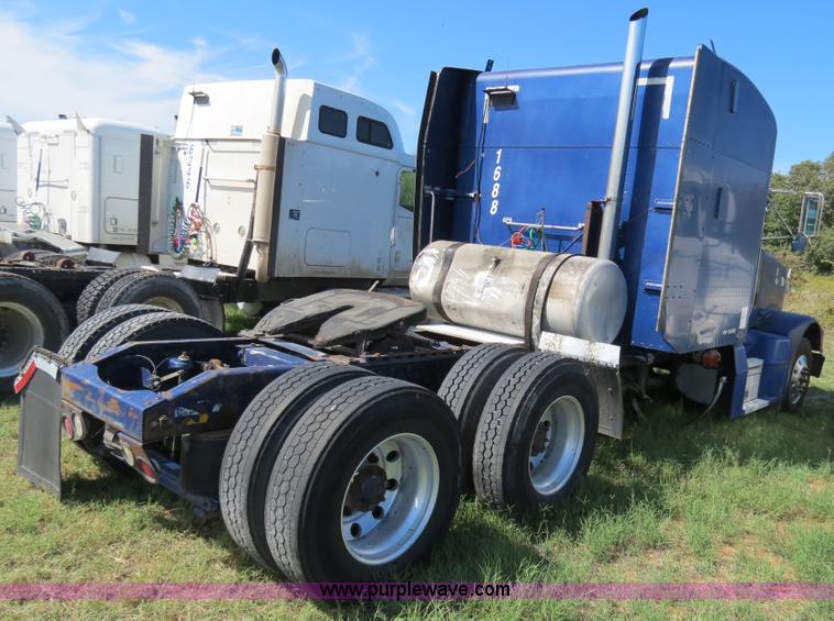 image for item B4511 1998 Peterbilit 377 semi truck