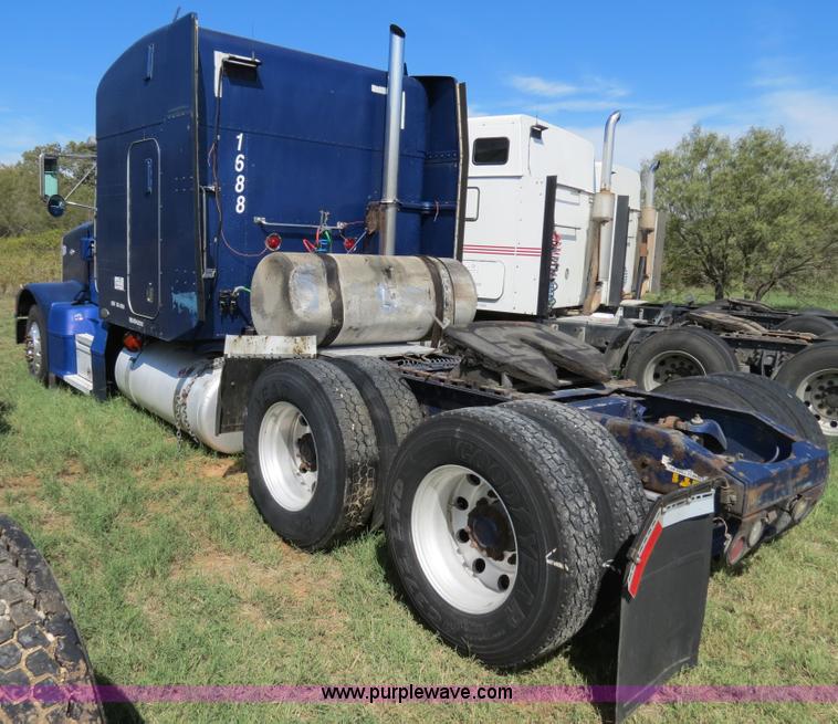 image for item B4511 1998 Peterbilit 377 semi truck